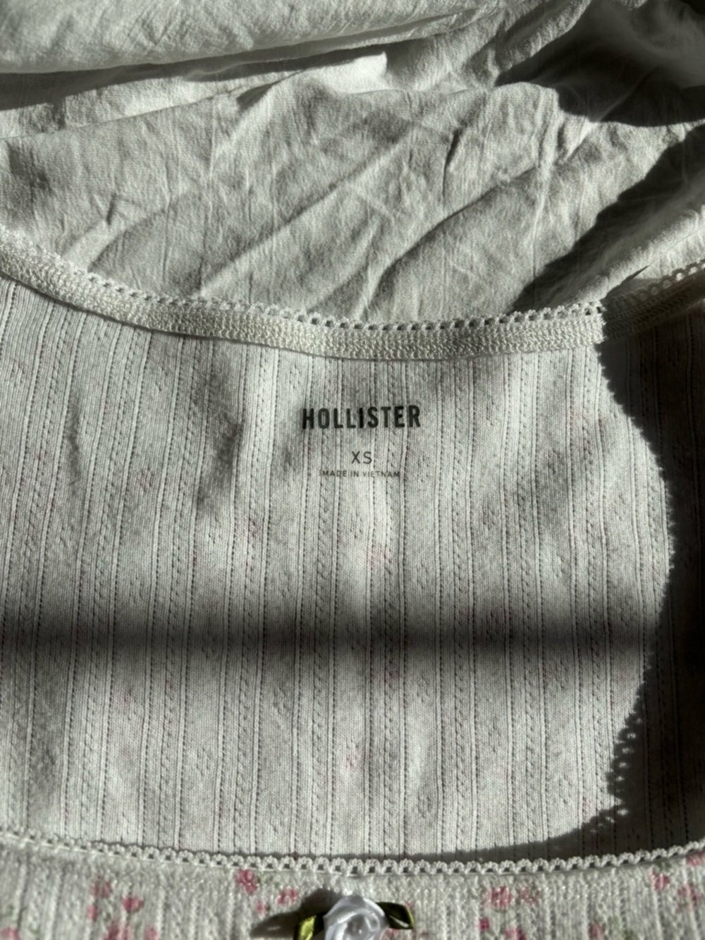 Hollister Cream Ribbed Scoop Tee with Pink Floral Trim - Picture 2 of 3